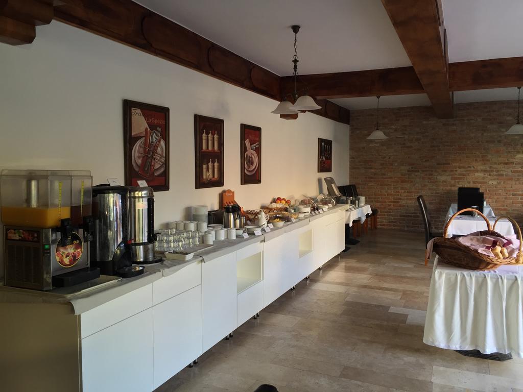 Hotel Irottkoe Kőszeg Eksteriør bilde
